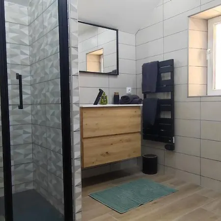 Zz - Wifi Fibre - Netflix, - Sejours Pro Apartment