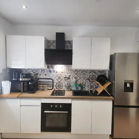 Zz - Wifi Fibre - Netflix, - Sejours Pro Apartment *